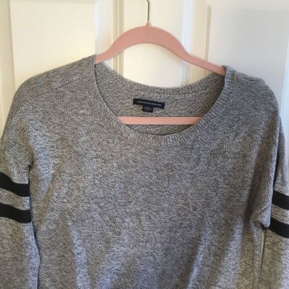NWOT American Eagle Oversized Grey Sweater - Picture 3 of 9
